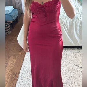 Elegant Red Lace Trim Nightgown